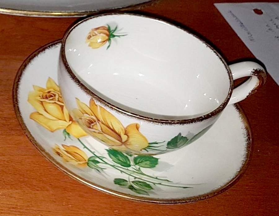 MEK442 Flat Cup & Saucer Set by J & G Meakin-1