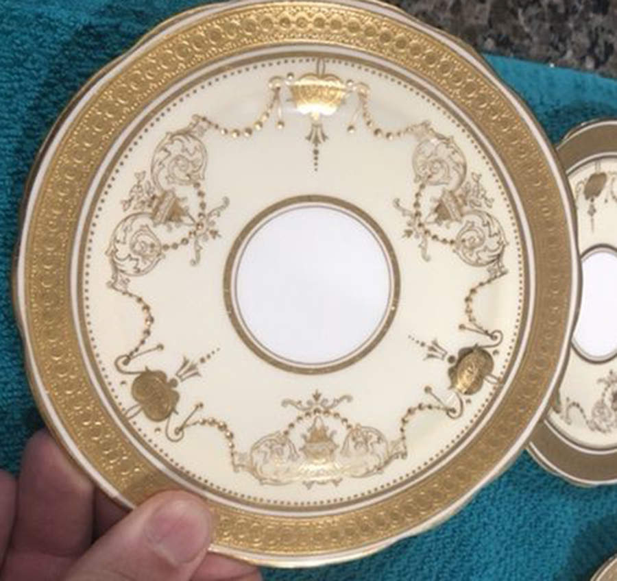 G6180 (Scalloped) Saucer by Minton-1