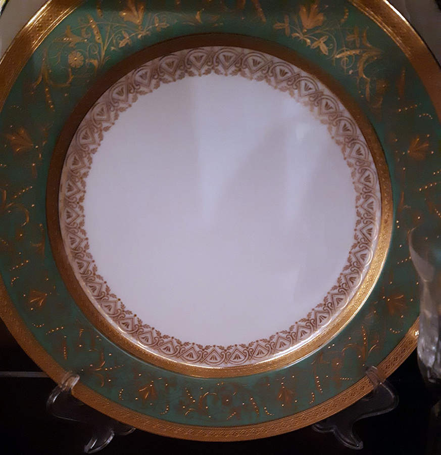 H261 Green Dinner Plate by Minton-1