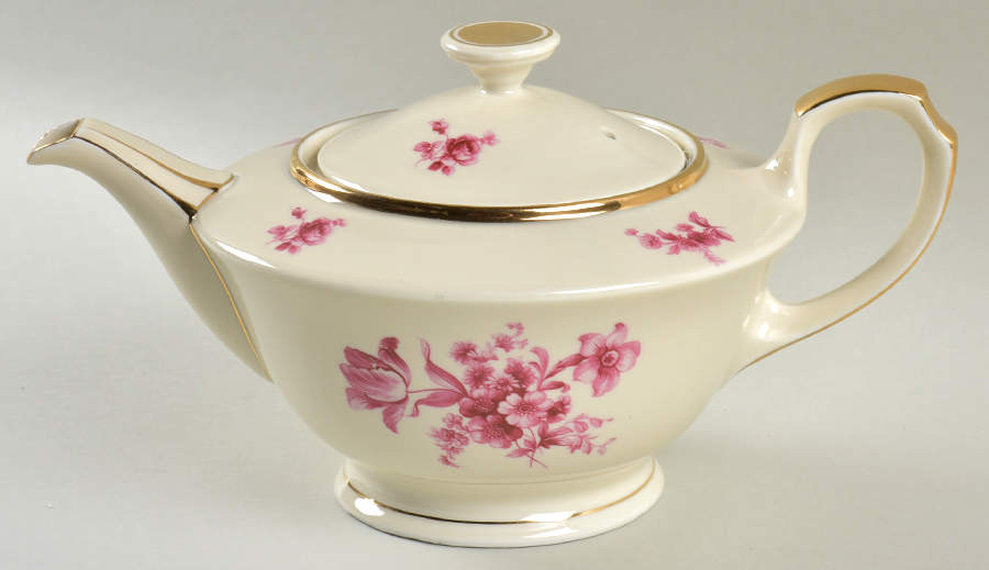 MPI3 Teapot & Lid by Mosa Porcelain-1