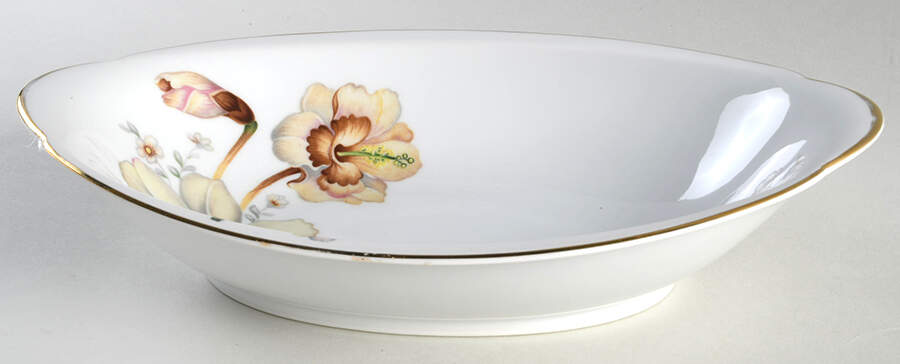 Wildwood (1 3-4" Rim, White) 11" Oval Vegetable Bowl by Meito-1