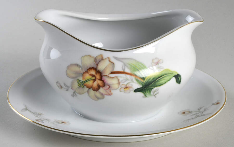 Wildwood (1 3-4" Rim, White) Gravy Boat with Attached Underplate by Meito-1