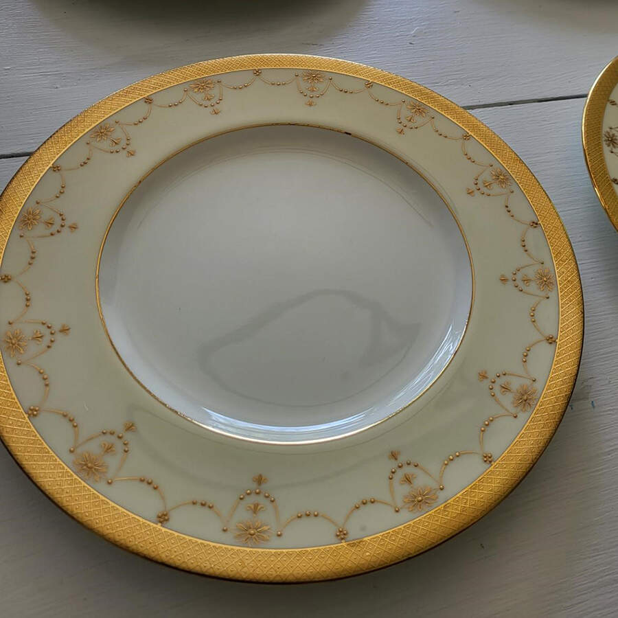 H3258 Dinner Plate by Minton-1