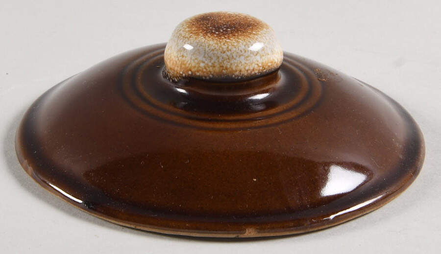 Brown Drip Lid for Bean Pot by Monmouth-1