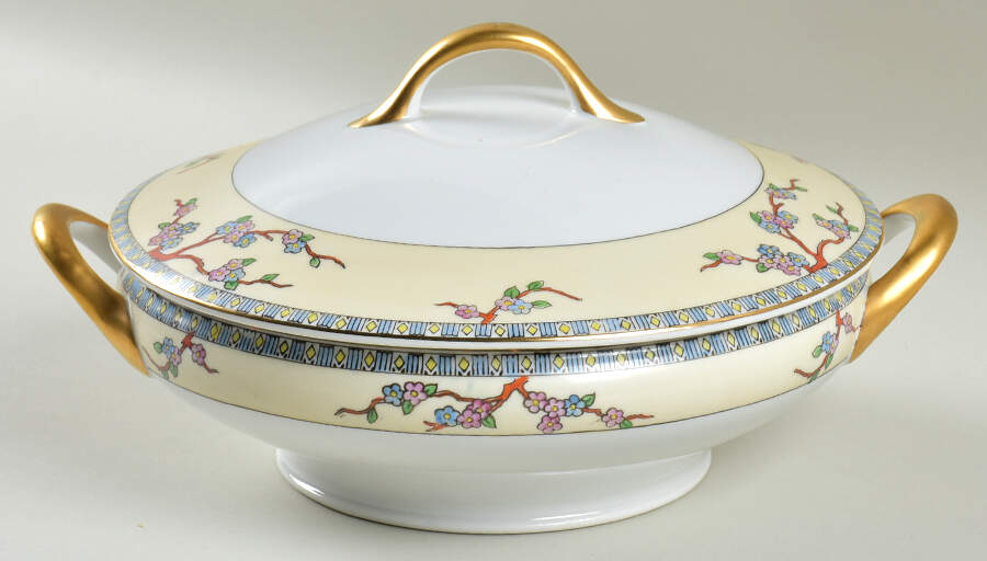 MEI1323 Round Covered Vegetable by Meito-1