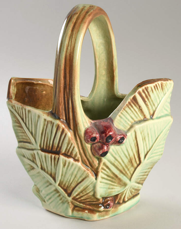MCC23 9" Planter by Nelson McCoy-1