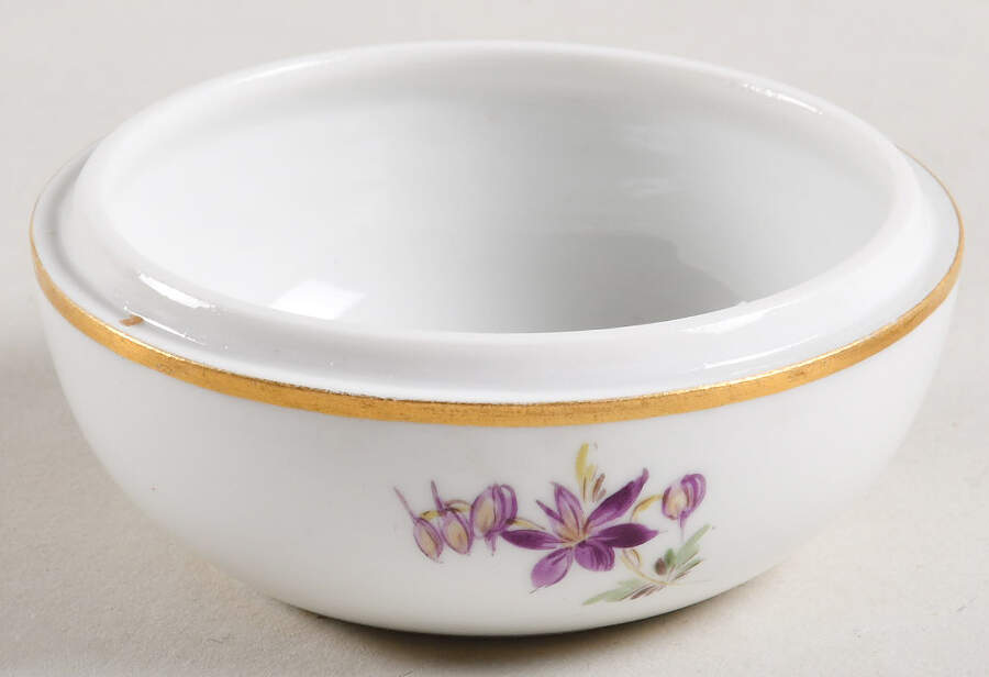MSS257 3" Round Box No Lid by Meissen (Germany)-1