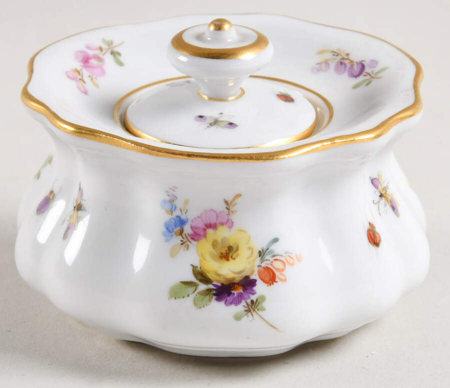 MSS257 Ink Pot with Lid by Meissen (Germany)-1