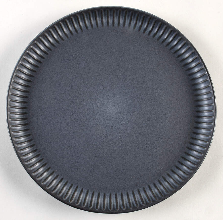 ME71 Grey Dinner Plate by Melo-1
