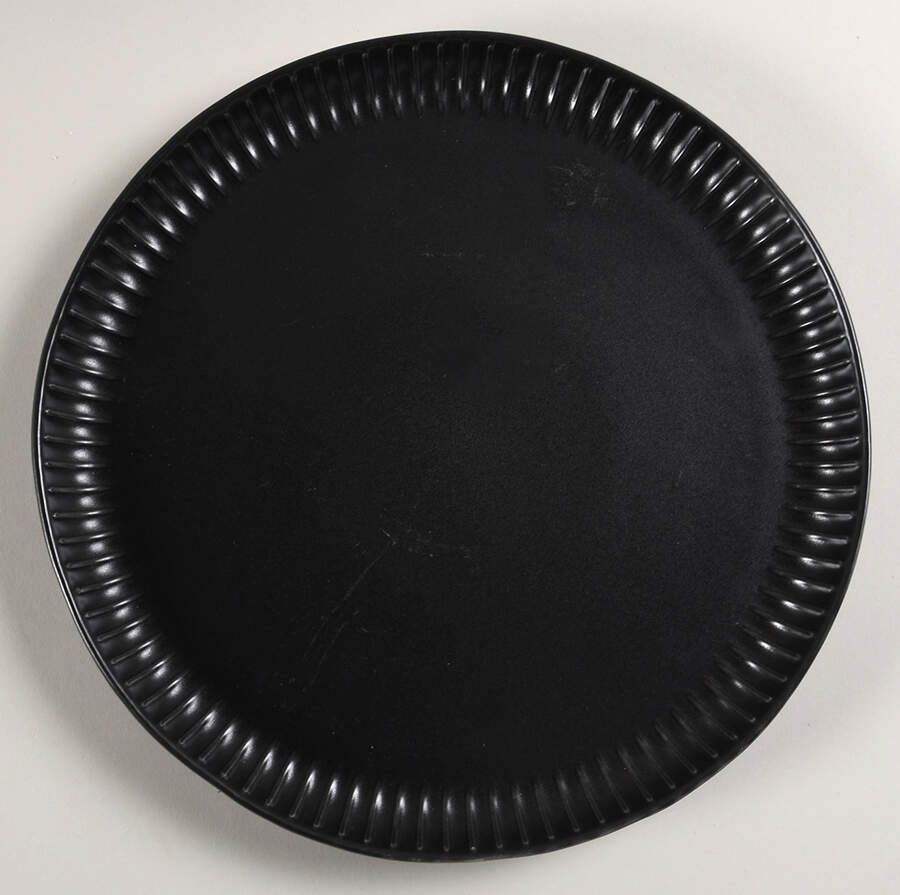 ME71 Grey Dinner Plate by Melo-1