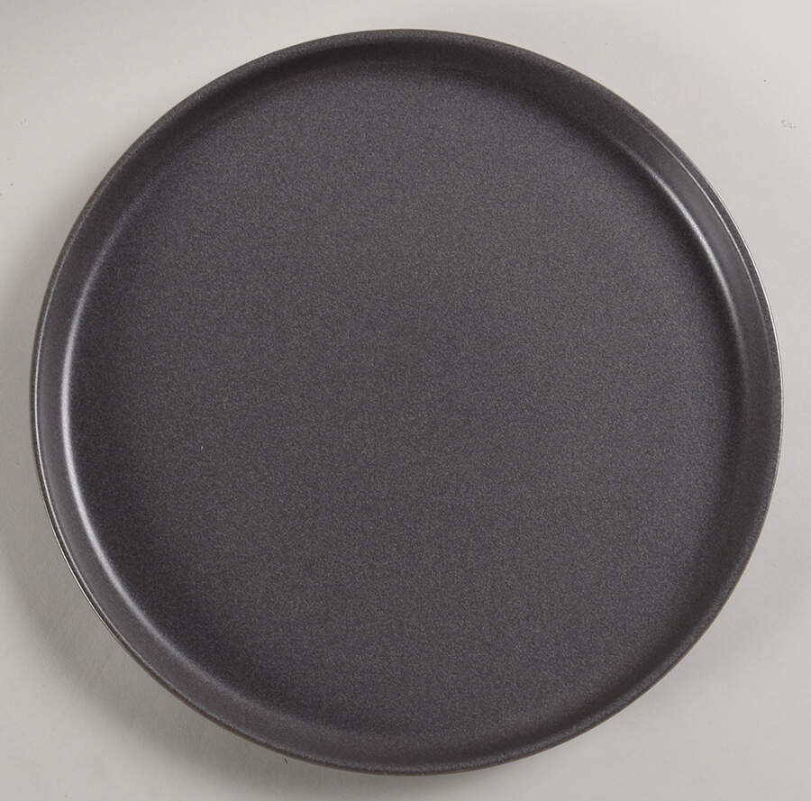 Uno Solid Dinner Plate by Mesa Ceramics-1