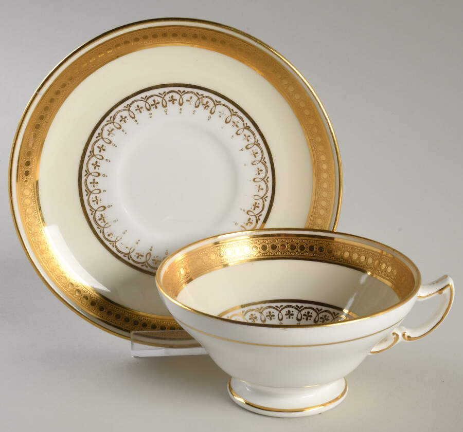 H1488 Footed Cup & Saucer Set by Minton-1