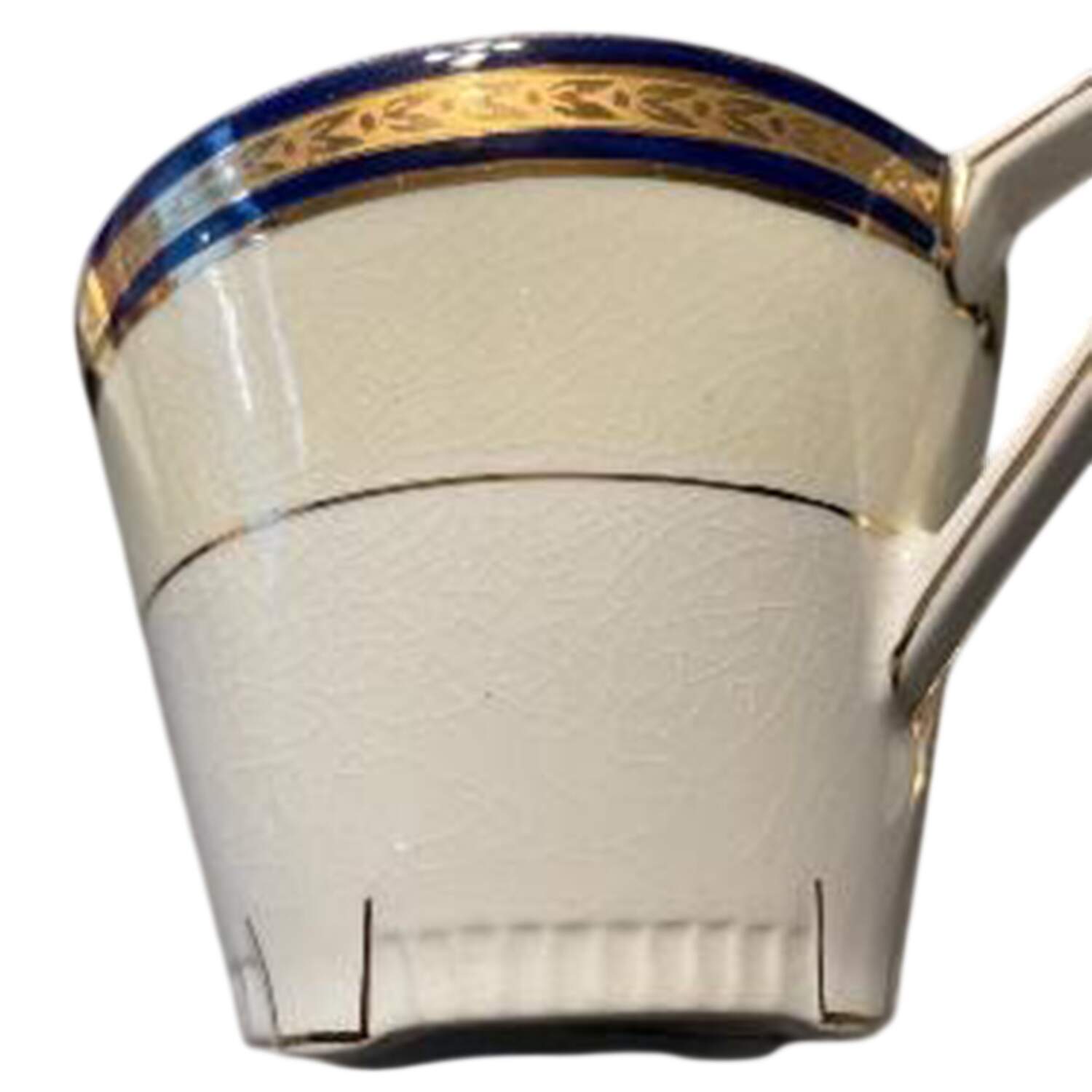 5421 Flat Cup by John Maddock & Sons-1