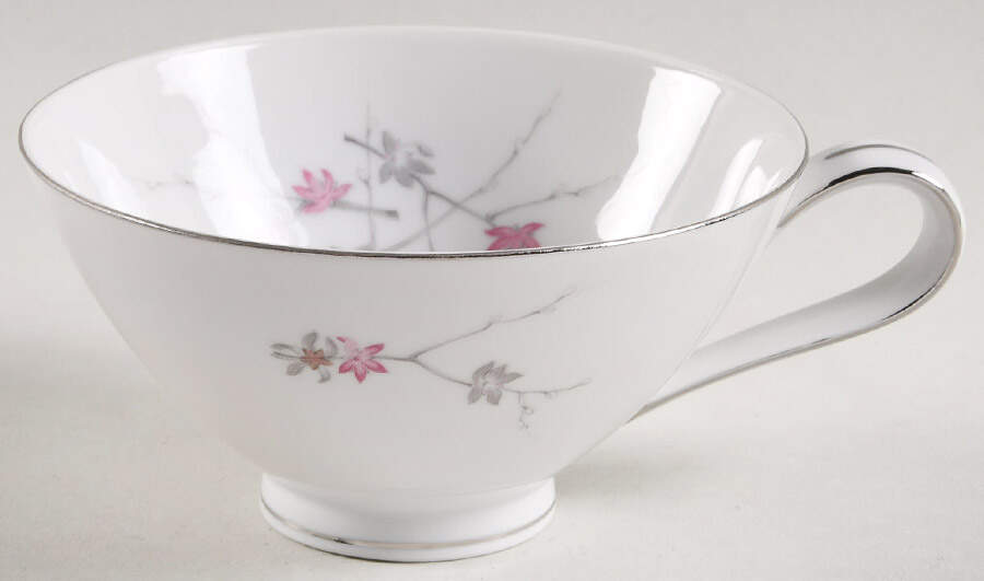 Arlene Footed Cup by Narumi-1