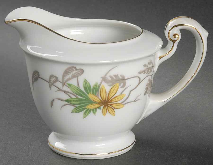Avalon Creamer by Narumi-1