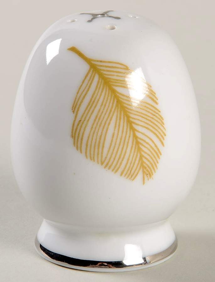 Barclay Pepper Shaker by Narumi-1