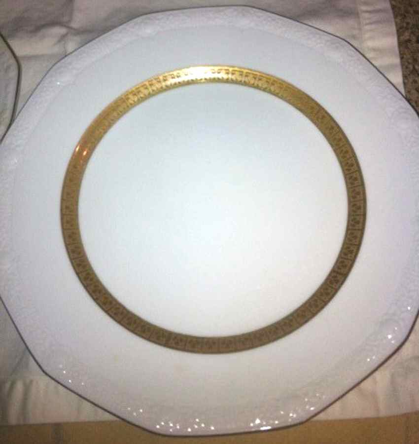 Britanny Dinner Plate by Narumi-1