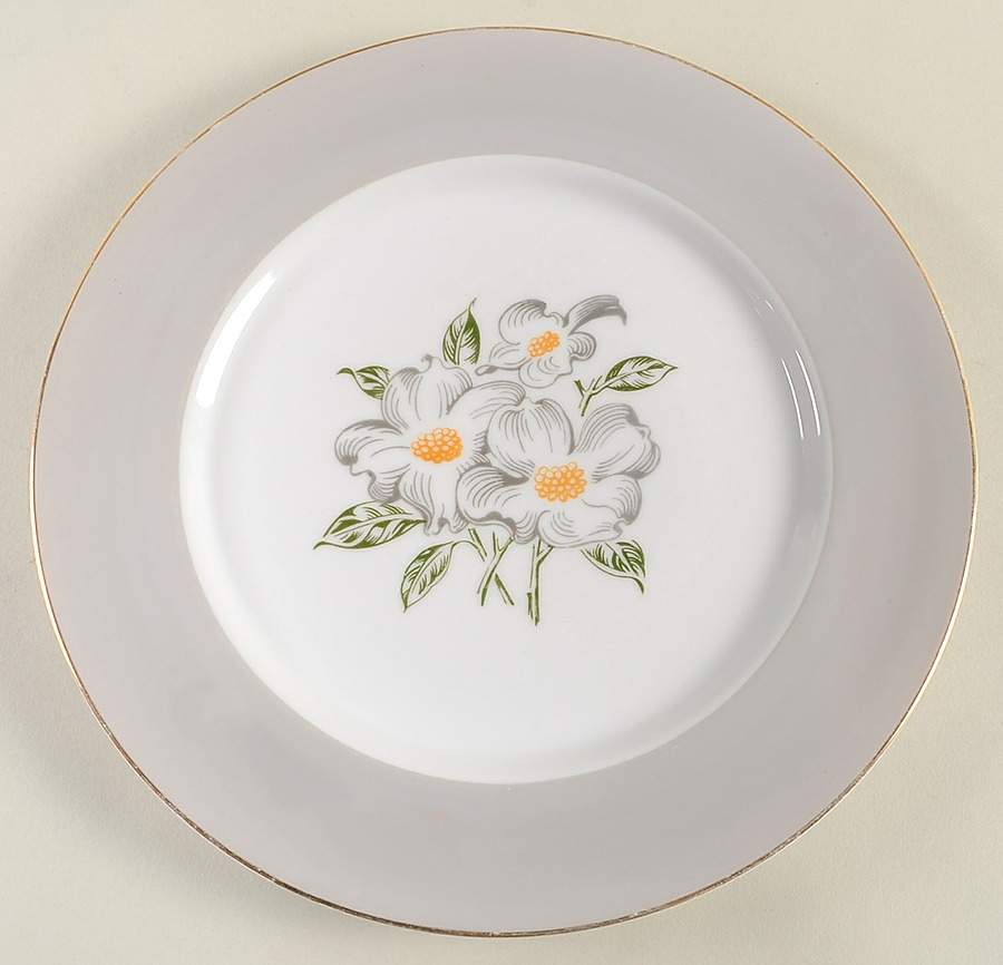 Dogwood Dinner Plate by Narumi-1