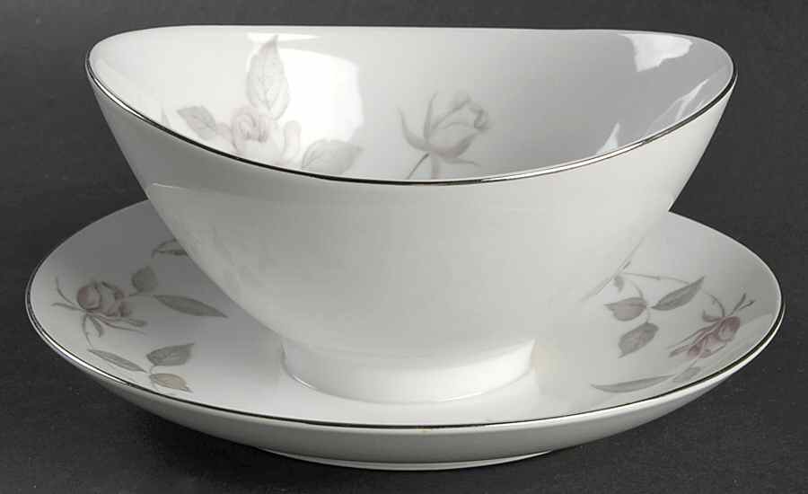 Glenora Gravy Boat with Attached Underplate by Narumi-1