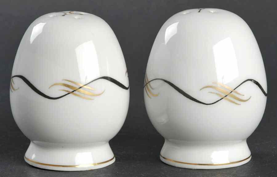 Heritage Salt & Pepper Set by Narumi-1