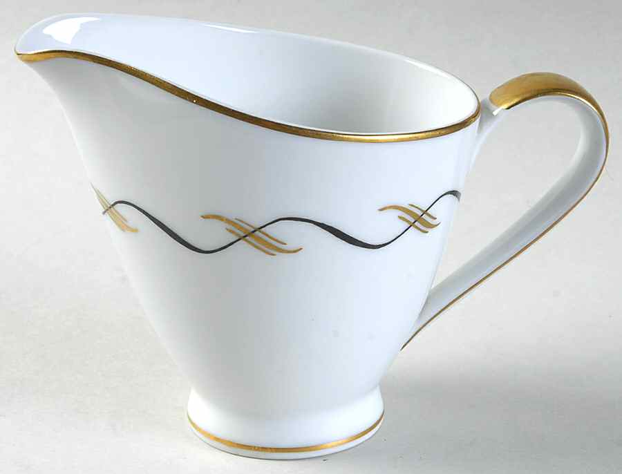 Heritage Creamer by Narumi-1