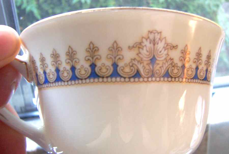 Jupiter Footed Cup by Narumi-1