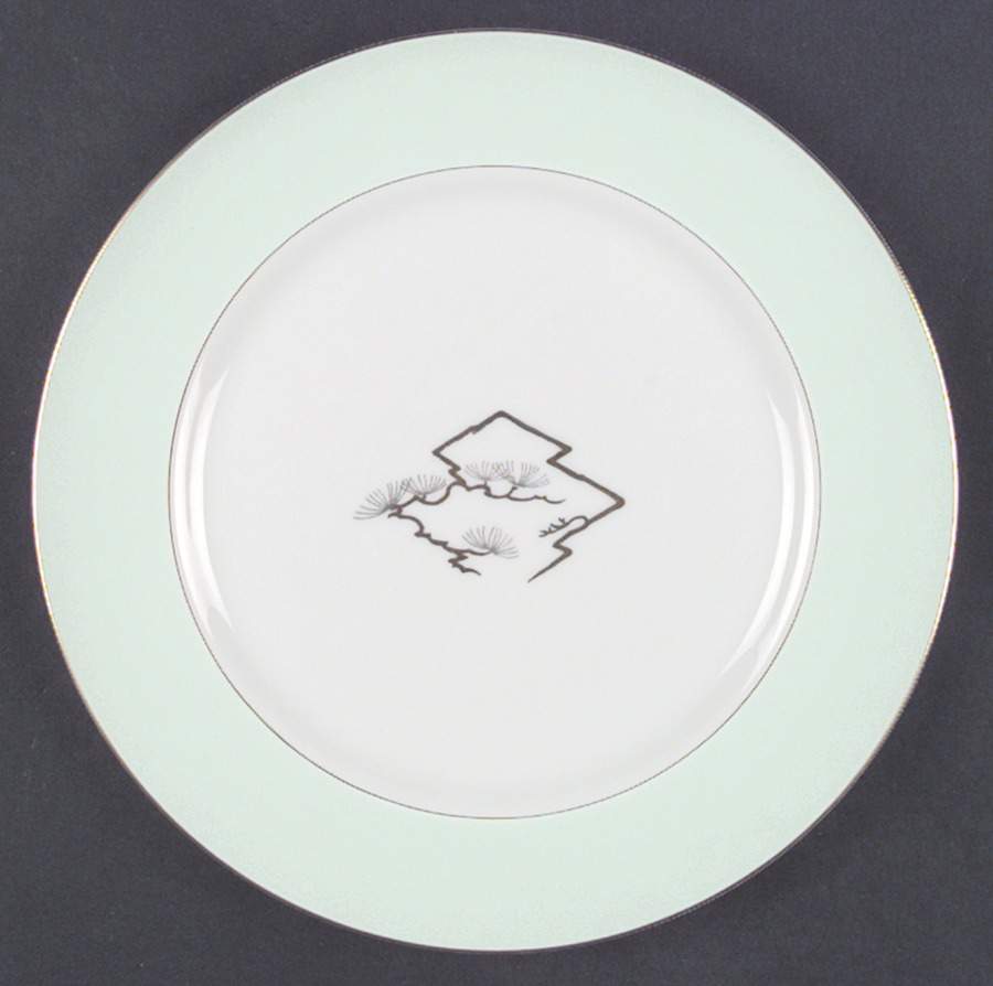 Kabuki (No #) Dinner Plate by Narumi-1
