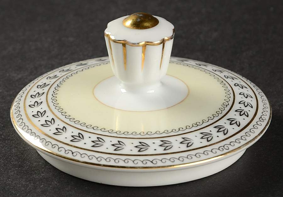 Laurel Lid for Sugar Bowl by Narumi-1