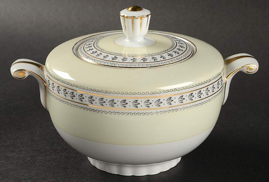 Laurel Sugar Bowl & Lid by Narumi-1