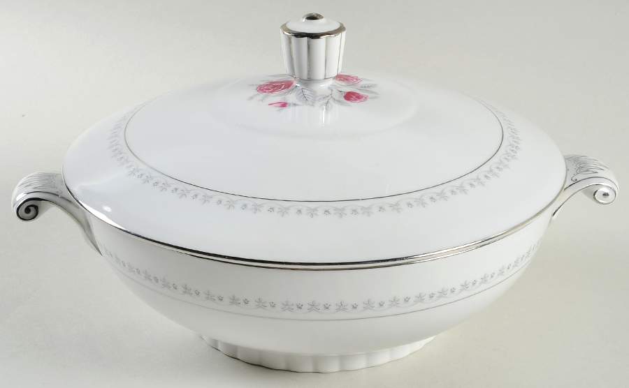 Mentone Round Covered Vegetable by Narumi-1