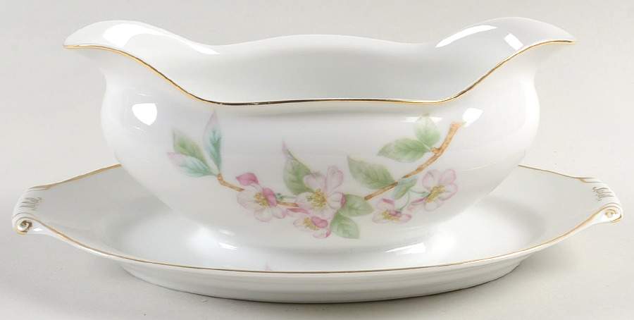 Mountain Cherry Gravy Boat with Attached Underplate by Narumi-1