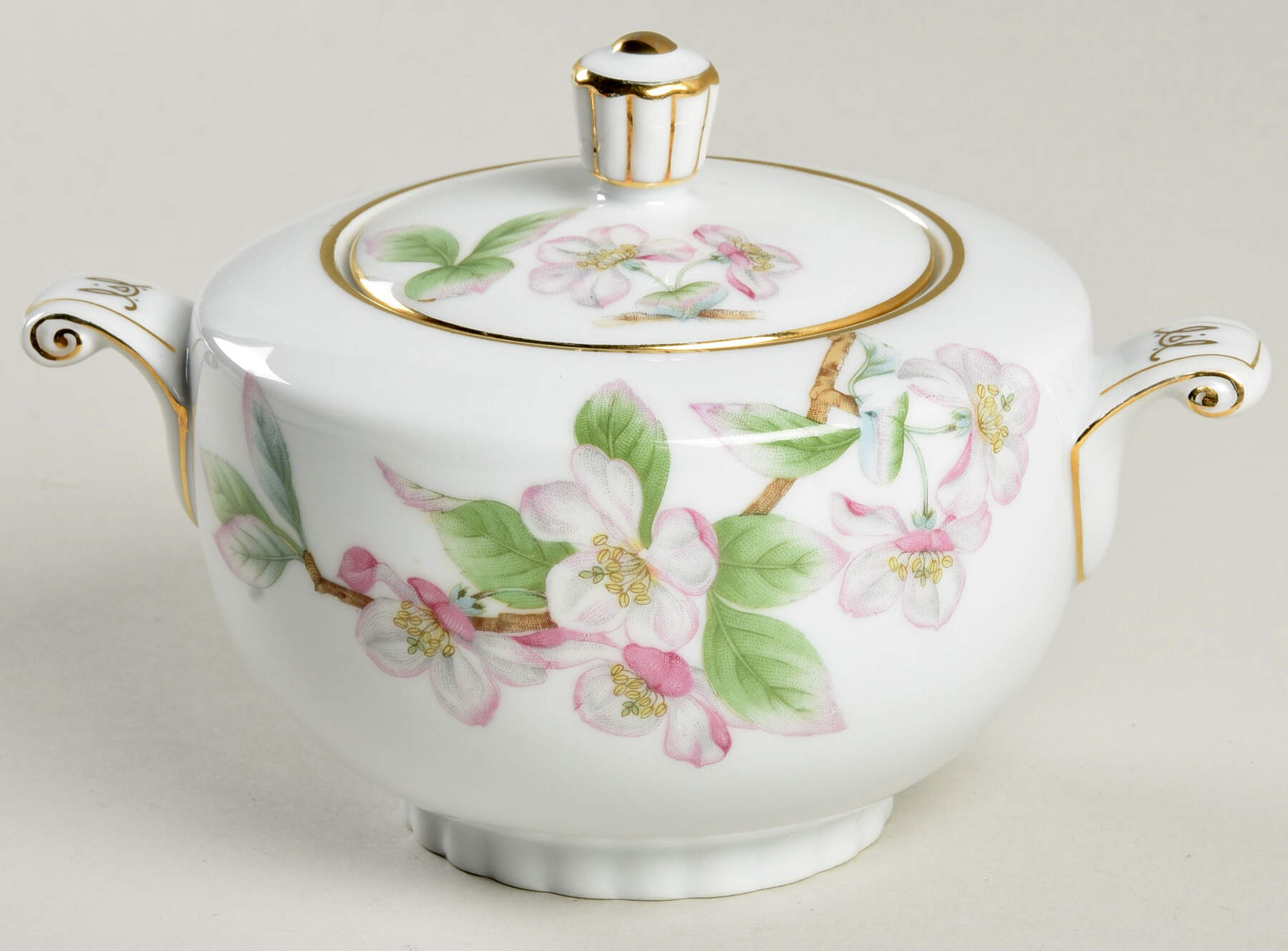 Mountain Cherry Sugar Bowl & Lid by Narumi-1