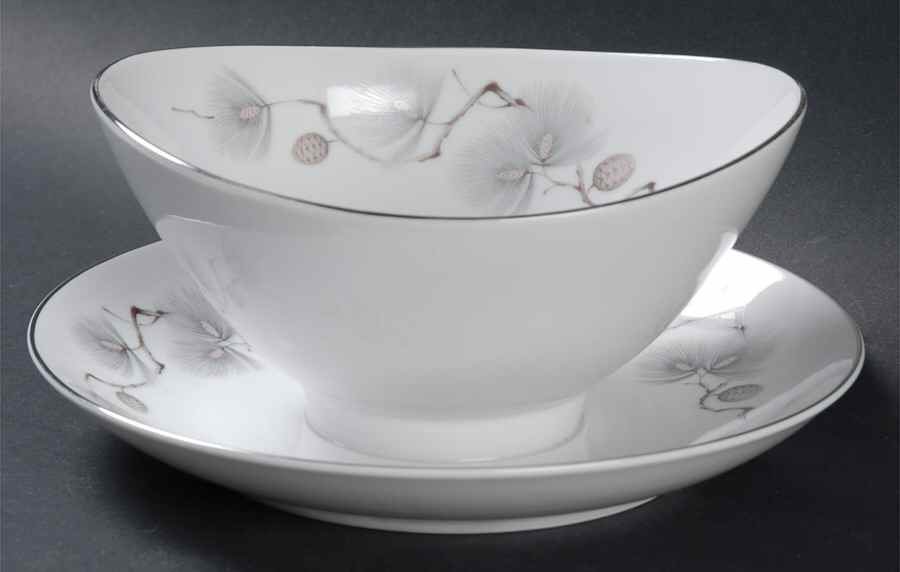 Pinehurst Gravy Boat with Attached Underplate by Narumi-1