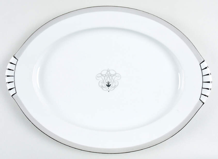 Princess 15" Oval Serving Platter by Narumi-1