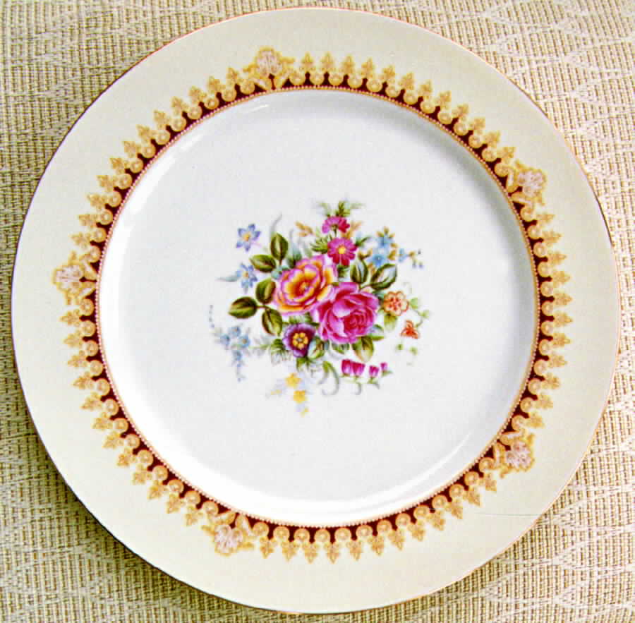 Royal Dresden Dinner Plate by Narumi-1