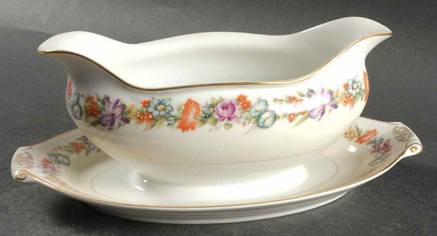 Stratford Gravy Boat with Attached Underplate by Narumi-1