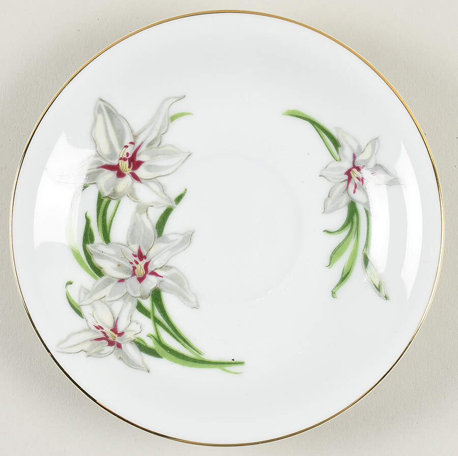 White Lily Saucer by Narumi-1