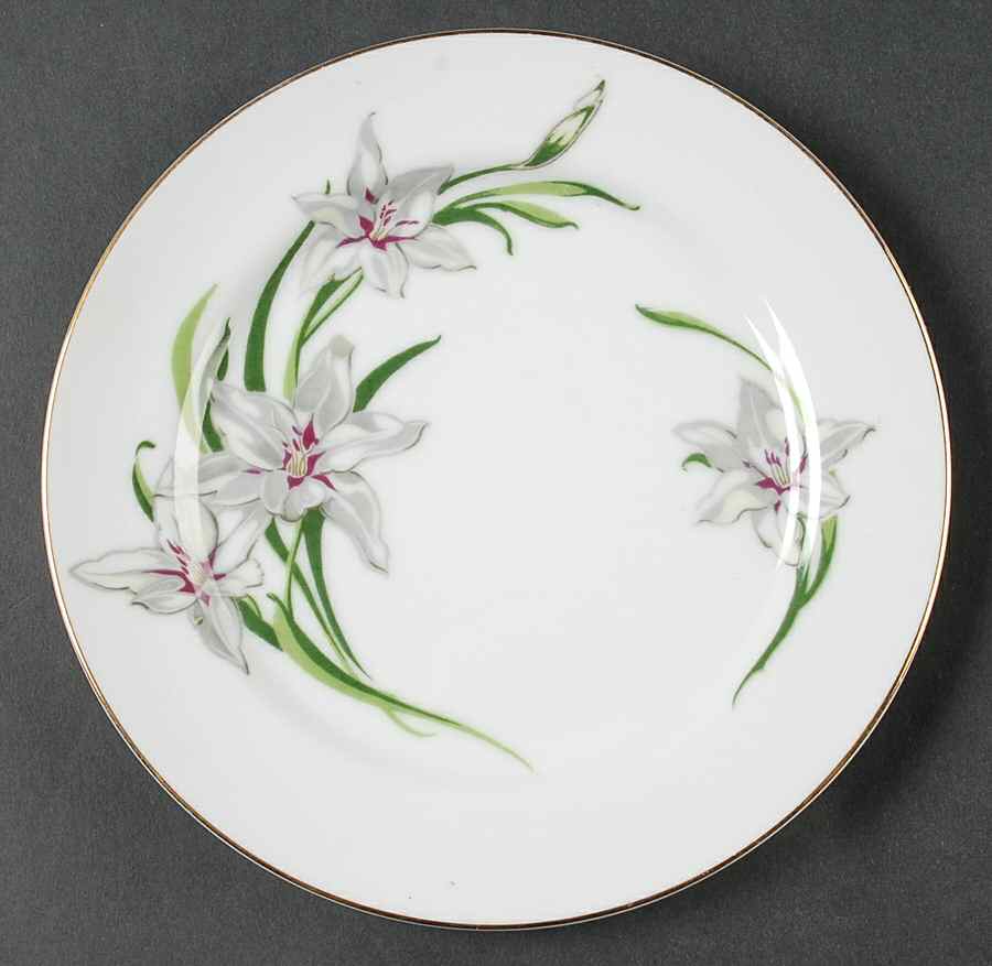 White Lily Salad Plate by Narumi-1