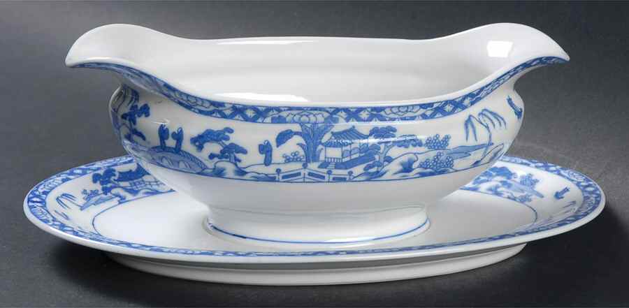 11006 Gravy Boat with Attached Underplate by Noritake-1