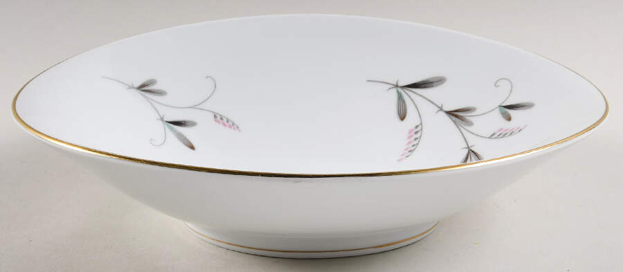 1384 10" Oval Vegetable Bowl by Noritake-1