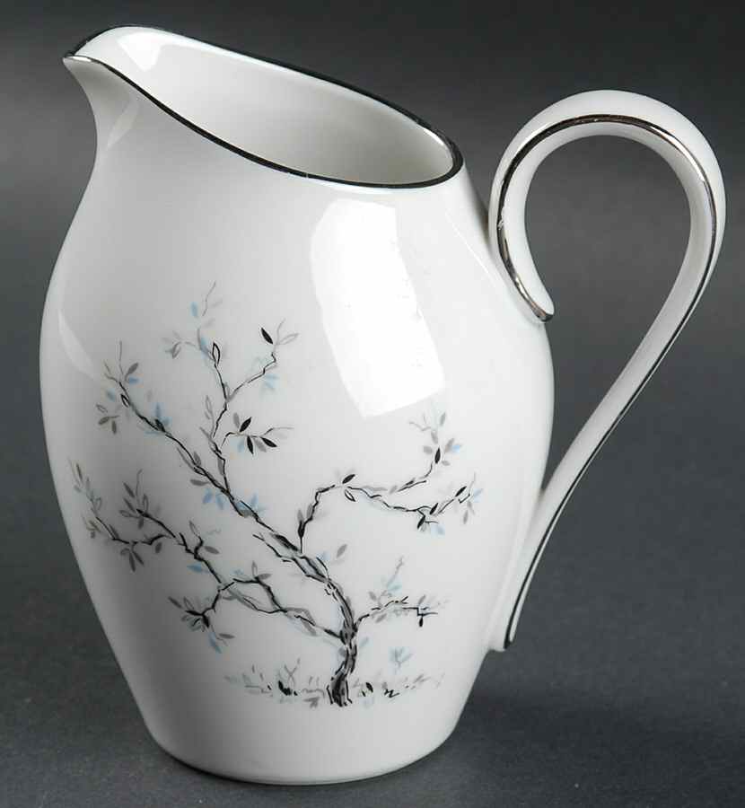 1386 Creamer by Noritake-1