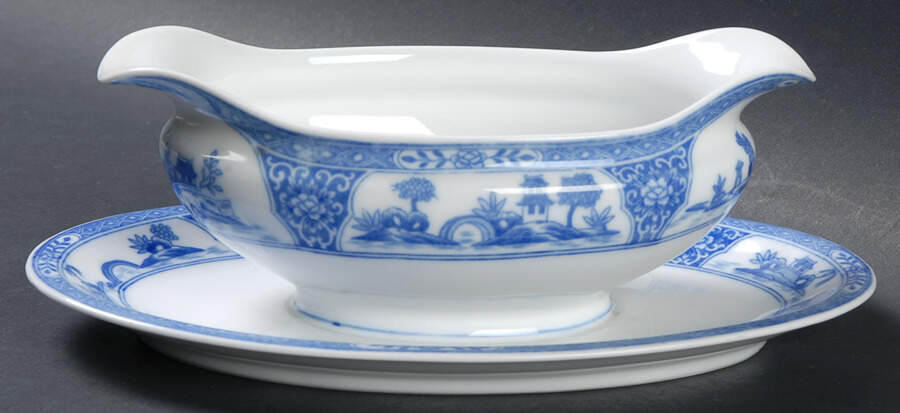 16033 Gravy Boat with Attached Underplate by Noritake-1