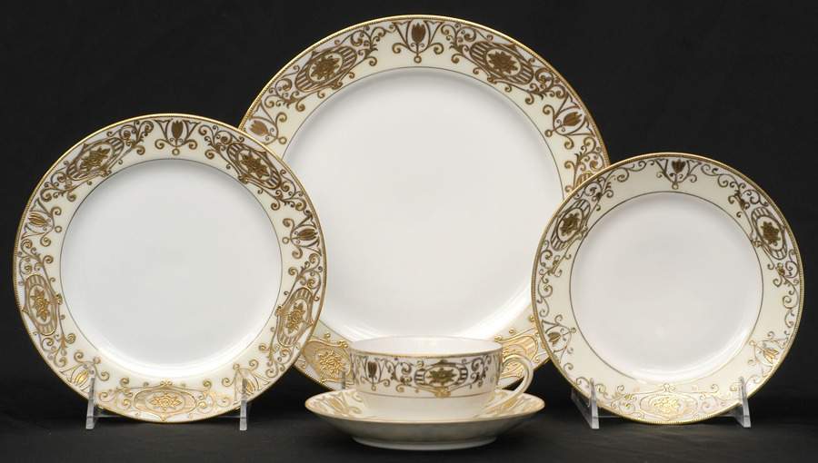 175 40 Piece Estate Set by Noritake-1