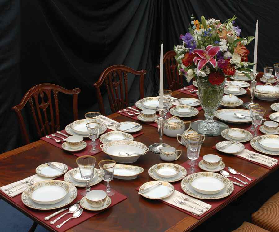 175 69 Piece Estate Set by Noritake-1