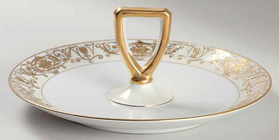 175 Round Serving Plate with Handle (DP) by Noritake-1