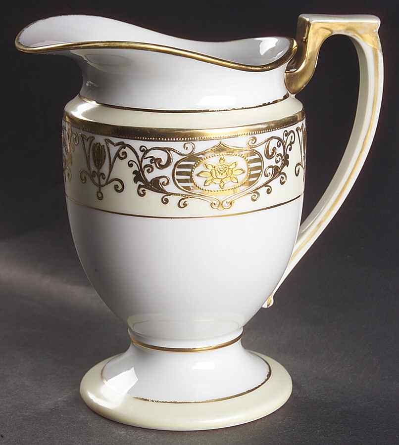 175 32 Oz Pitcher by Noritake-1