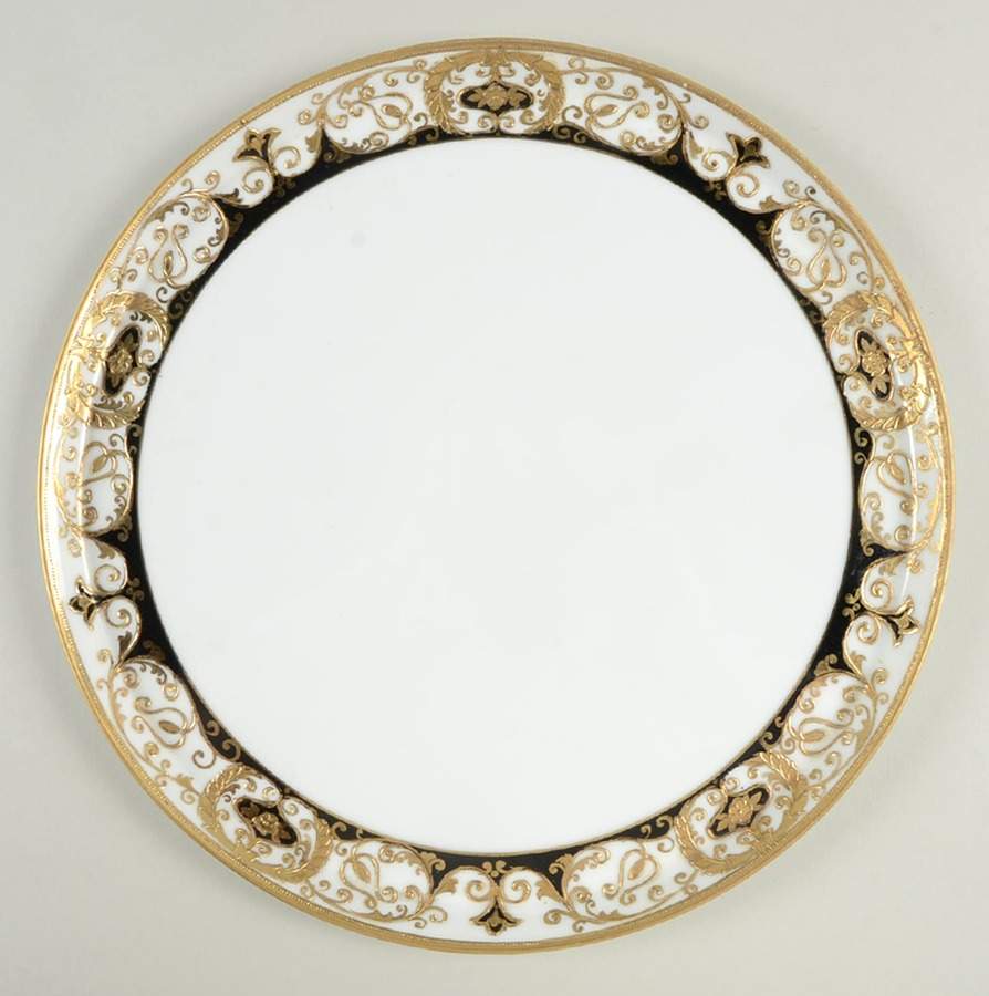 20056 12' Round Tray by Noritake-1