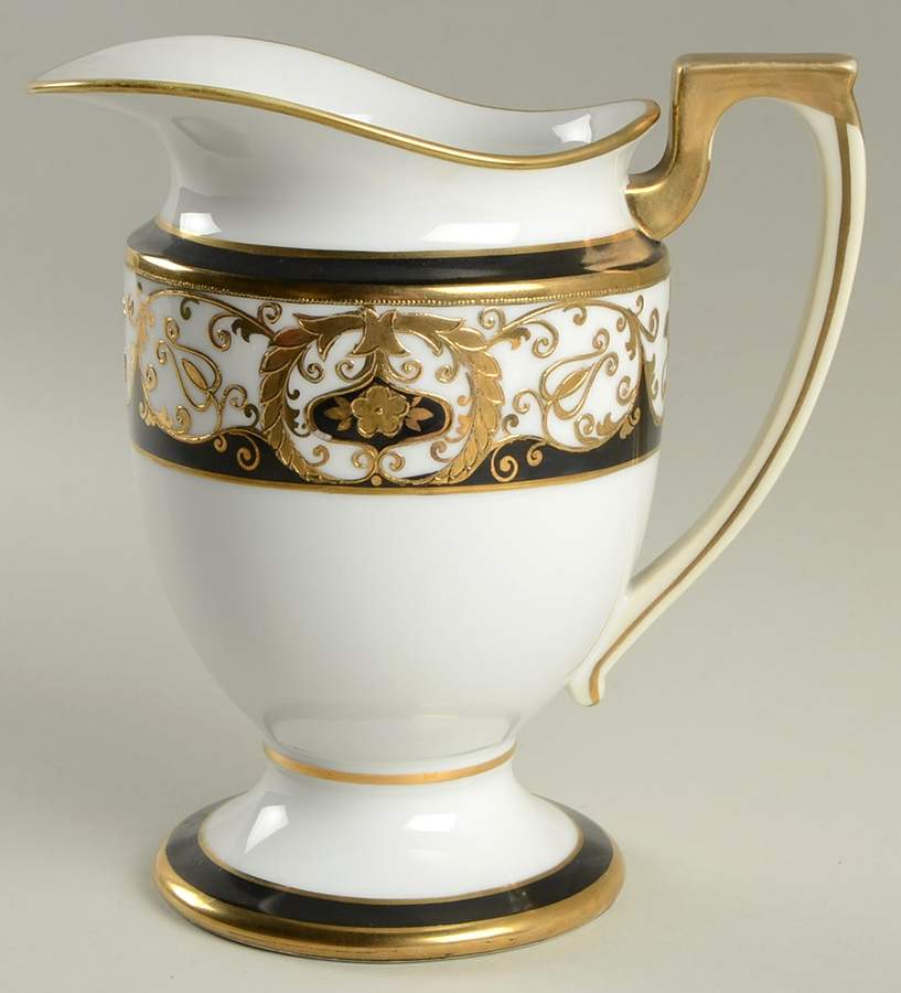 20056 32 Oz Pitcher by Noritake-1