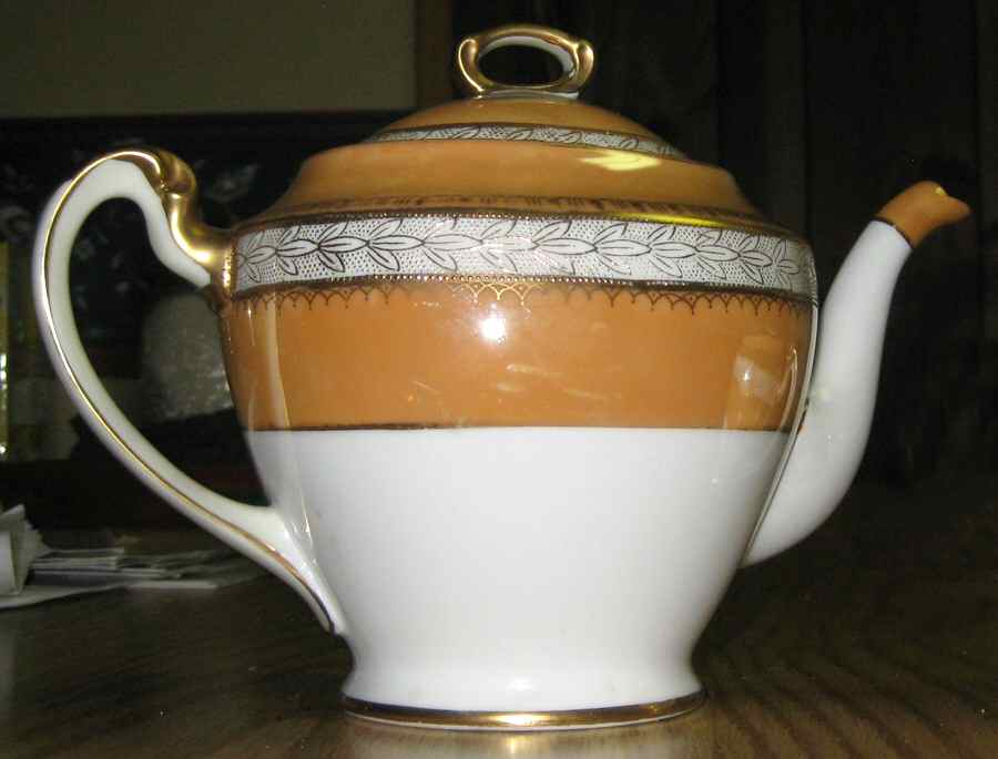 33900 Amber Teapot & Lid by Noritake-1