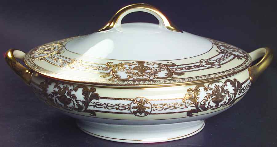 37532-77630 Round Covered Vegetable by Noritake-1